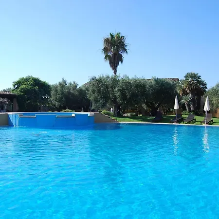 Borghetto Beach Club Resort-3